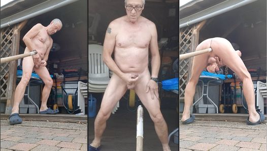 AN OTHER EXHIBITIONIST OUTDOOR POLE FUCKING SEXSHOW CUMSHOT