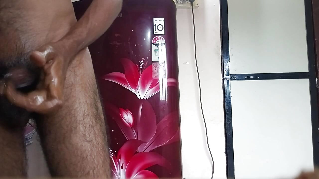 Mujhe chodne ke liye ek hot aur sexy bhabhi chahiye lund hilake pareahan hogaya hu