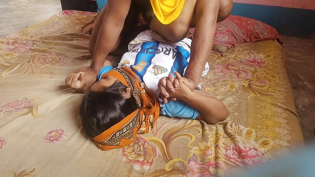 Viral video of a sexy Bangladeshi Argentina supporter wearing a dhoti