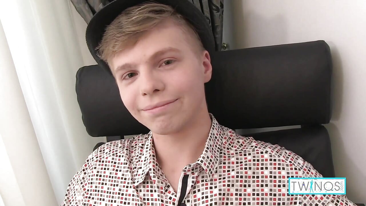 Pale James T Gentle Moan And Thick Sticky Couch Release!