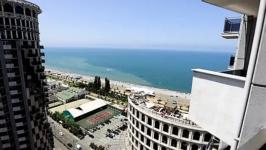 Секс в отпуске, жестко трахнутая жена