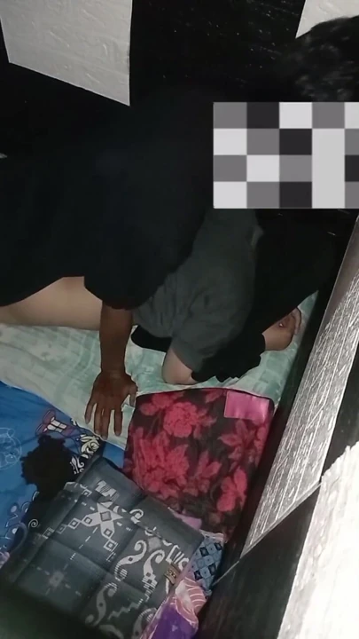 the ass of a hijab asian woman she screams in pain and enjoys it | Clip 1