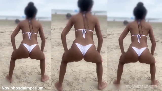 Novinha Was Almost Caught in the Act Having Sex on the Beach