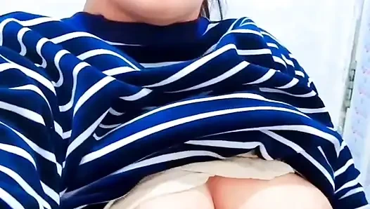 Desi hornny girl Fingring her self pusy xvideo viral mms