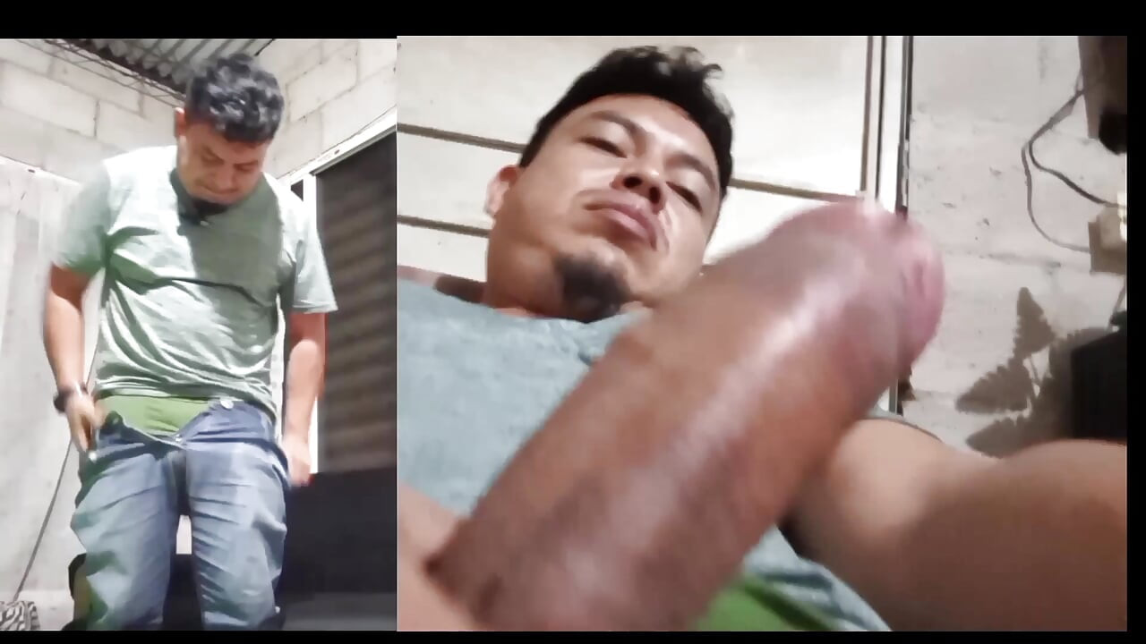 Guy masturbating his good cock with rich balls