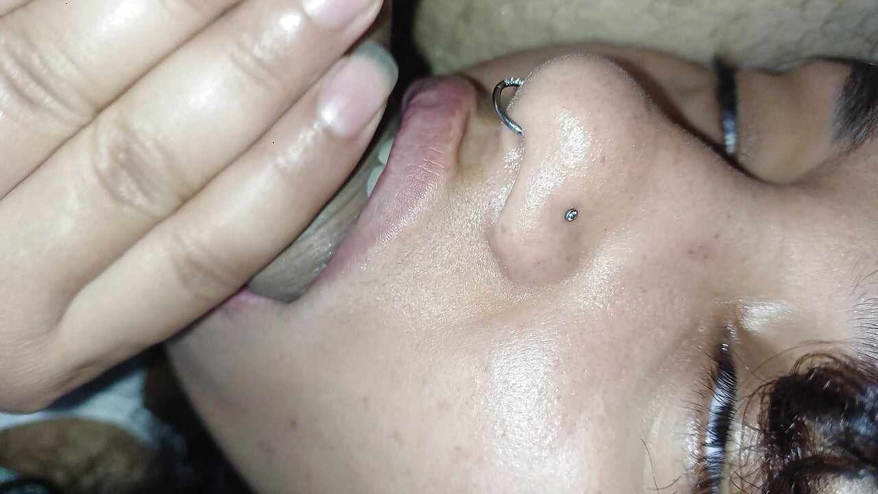 HOT CREAMPIE IN HORNY BITCH'S MOUTH, SHE LOVES IT