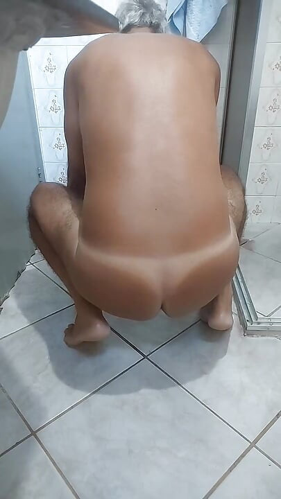 Naked ladysilva in the neighbor's bathroom wanting cock in her tanned ass