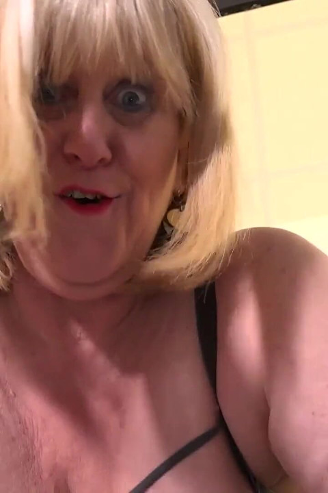 Auntjudys - Your Busty Mature BBW Stepmom Catherine Can Catches You with Mature Porn