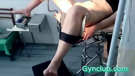 Hard orgam on gyno table