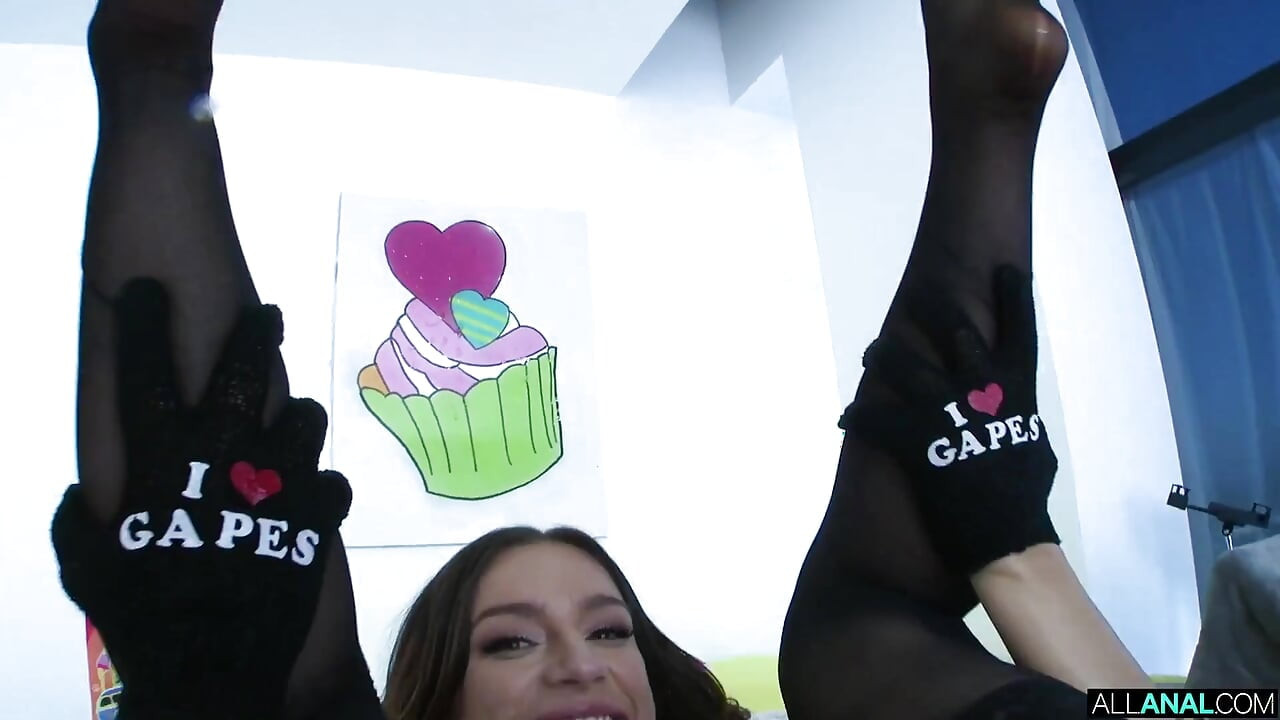 April ve Anna Claire ile anal yardımcı