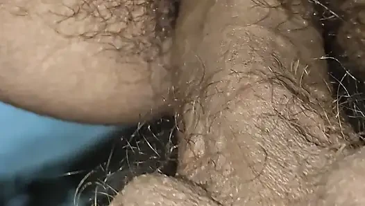Taşra köyü seksi sevimli kız arkadan yakalandı ve seks yaptı.