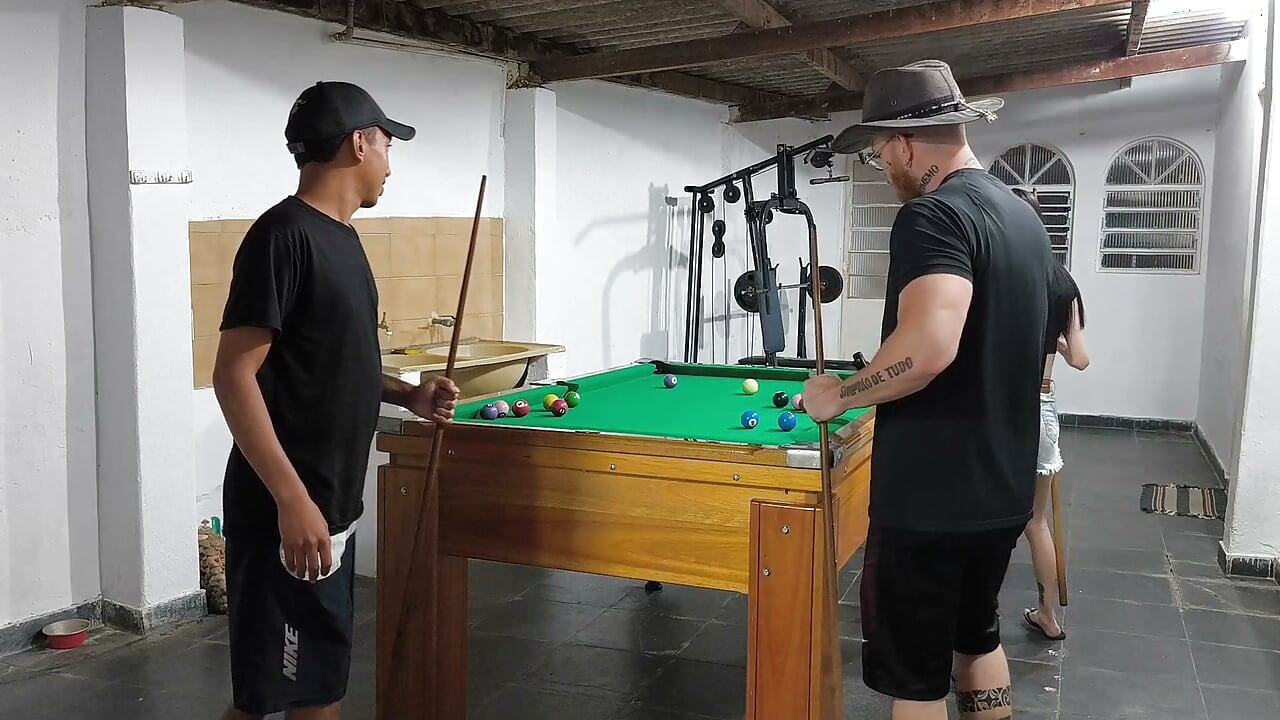 bi game with friends