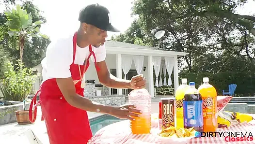 Cookout становится дикой чернокожей оргией