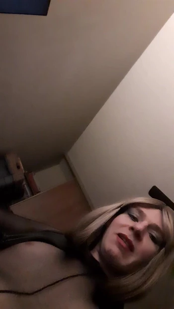 Hård tranny kuk 2
