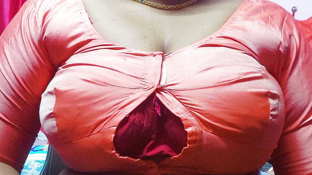 Chica india caliente del profesor en casa