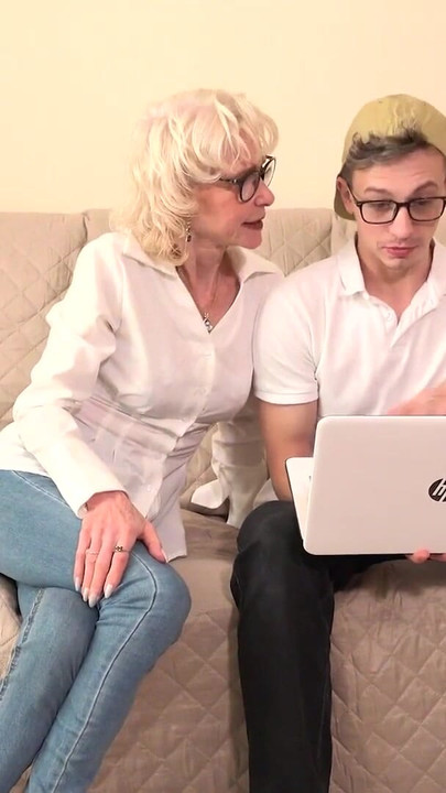 AuntJudysXXX - 60yo Skinny Mature GILF Dee Lite Fucks the Tech Support Guy | Clip 1