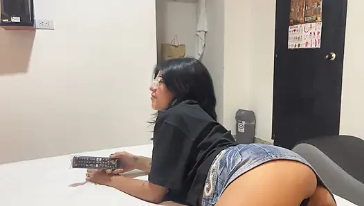 GIRL WANTS TO PARTICIPATE IN PORN CASTING