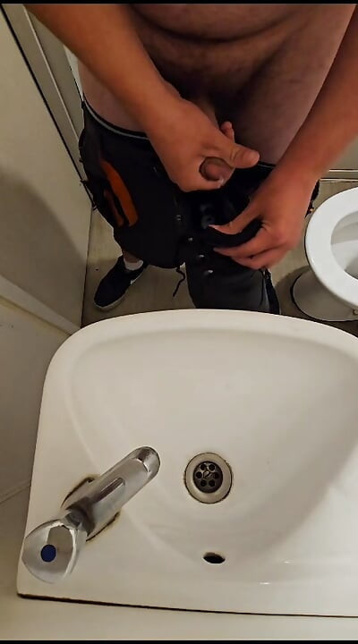 Fuck and cum in my leather workboots