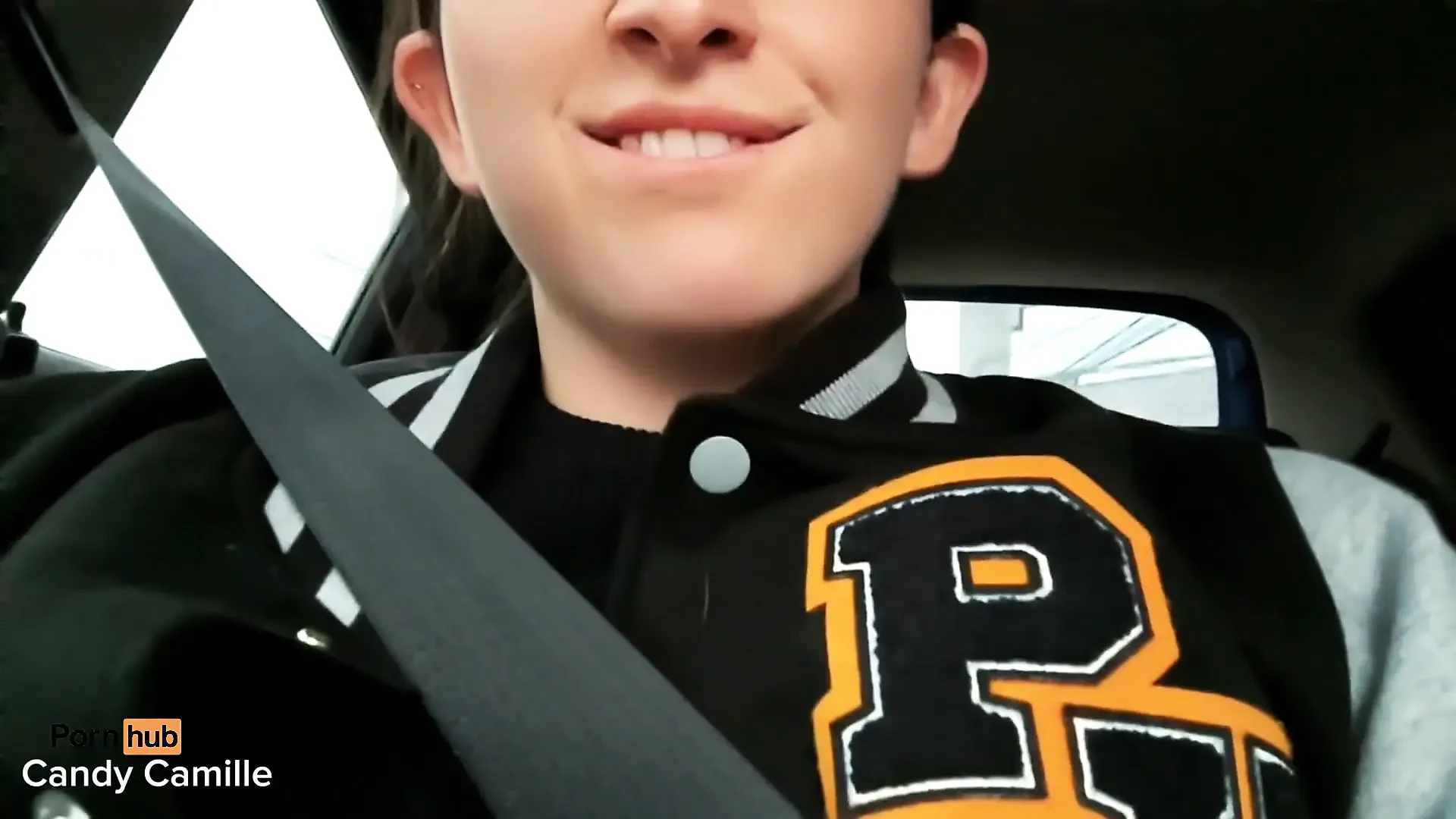 Uber driver glaubt nicht, dass ich ein model bin, also masturbiere ich für ihn