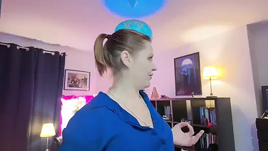 Kelas bahasa Inggris sama inanna justice dan mimi jett