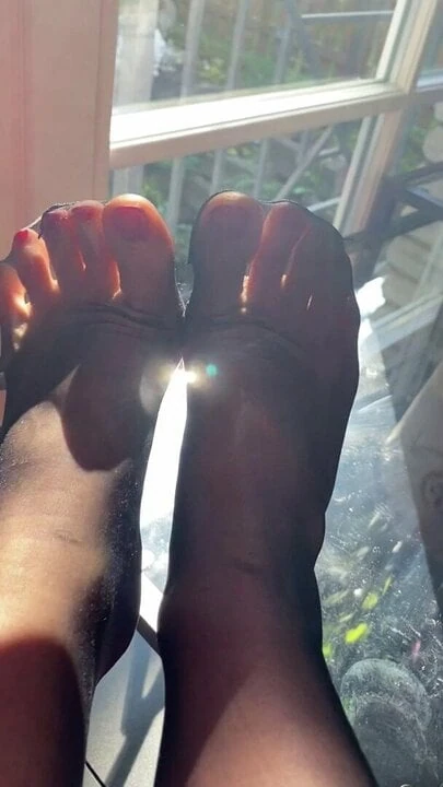 Nylon feet in the sun