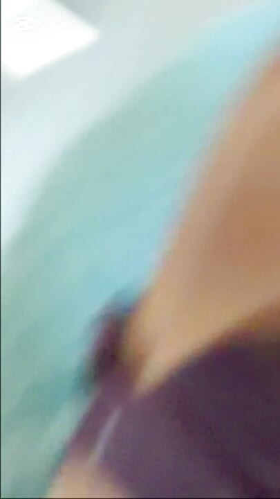 SPORA PENETRACIJA ŽENINE GUZE voli osjećati kako joj centimetar po centimetar ulazi u guzicu