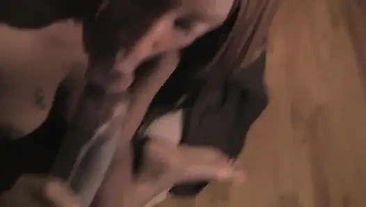 Ebony babe slut picked in front of the store for the fuck