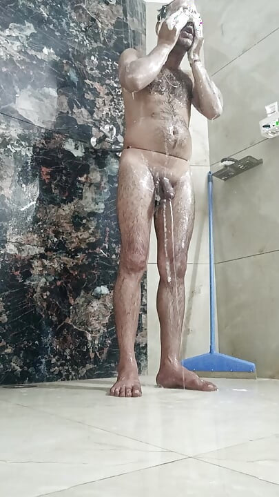 Indian desi man enjoy shower show