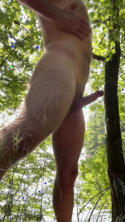 I love being naked in the woods and masturbating