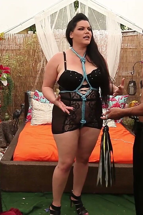 Angelina Castro Dapat Tutorial Fetish