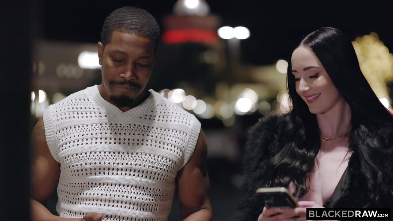 BLACKEDRAW Fit Babe Violet Voss Drains Strangers BBC After Night Out