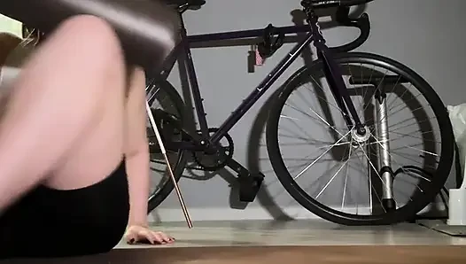 trouble-free bitch is training in the gym to pick up a new guy to fuck for the night, everyone fucked her here