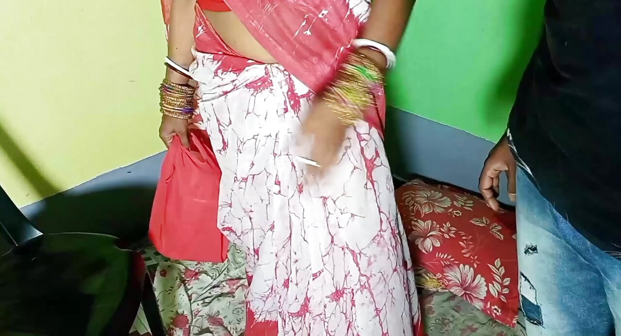 zomato boy who came to deliver food was tricked and got xxx pussy fucked