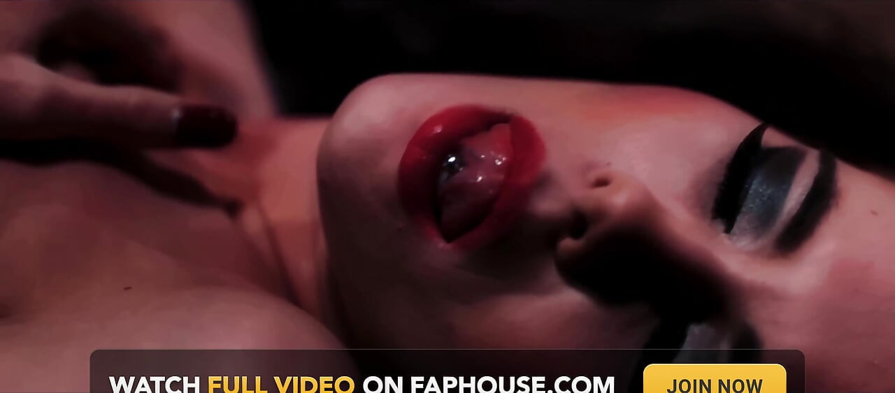 Jasmine Webb Loves Taking White Cock in Her Black Pussy