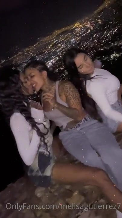 Kiss of three