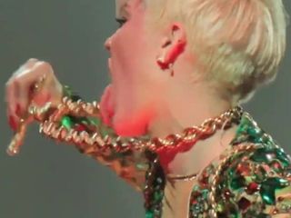 Miley cyrus smyčka #1