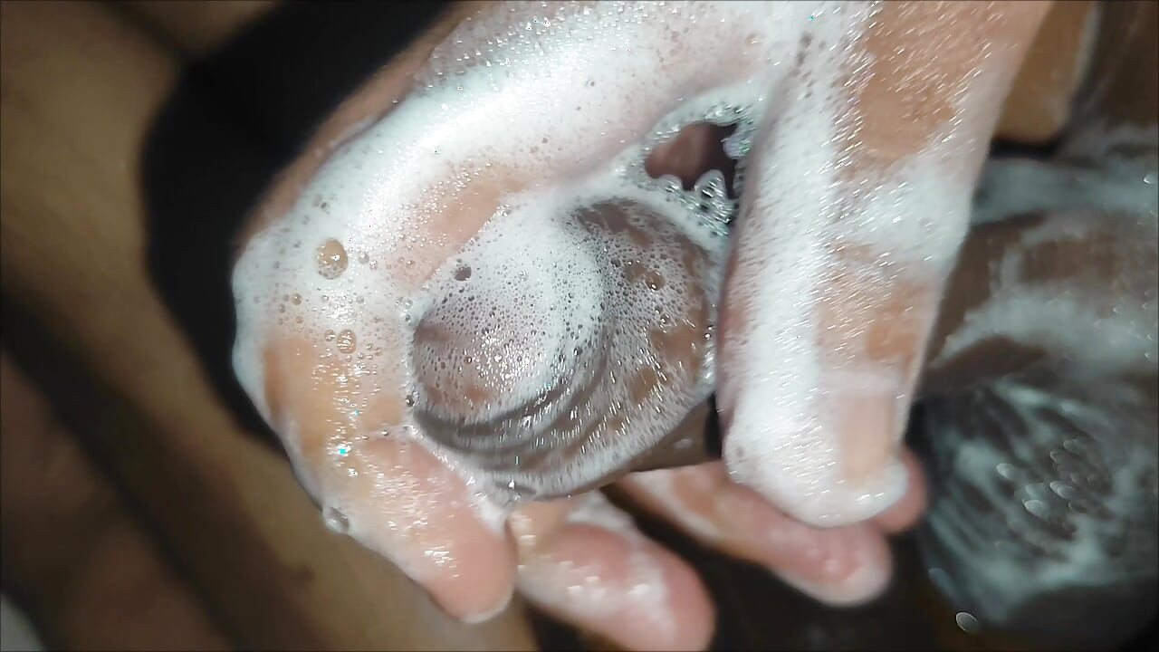 Indian boy shakes his penis
