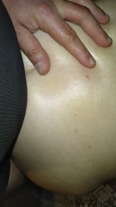 Stepmother anal fucked before going to work. She put on panties regardless of the big creampie on the anus. | Clip 1