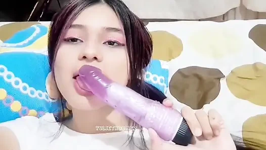 Gadis remaja imut latina