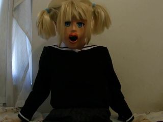 Zamaskowana lalka