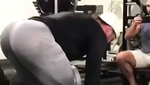 IG: allbootyguys4