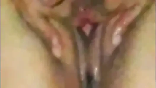 Di jalan seorang wanita, di rumah pelacur terangsang.