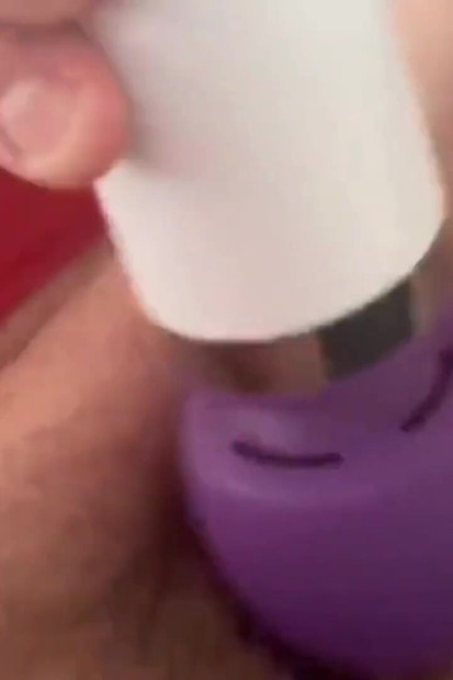 Bbwbootyful - mengongkek diri saya dengan mainan seks memancut keras