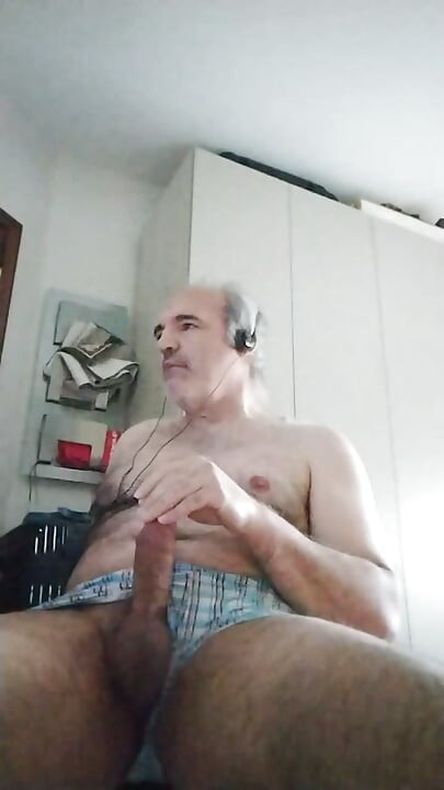 Drkaj svoj kurac da istinski uživaš u svom kratkom životu