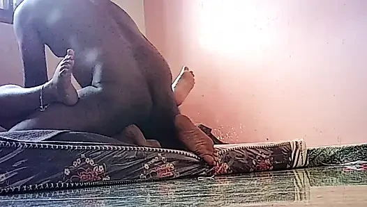 Abang tiriku pengen ngentot aku di rumah nggak ada orang