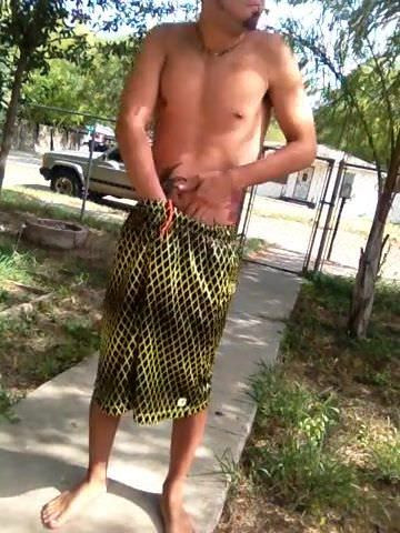 Hot guy wanks outside