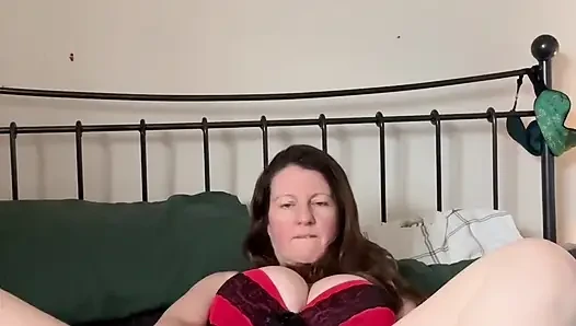 Kesinlikle devine vücut ve göğüsler