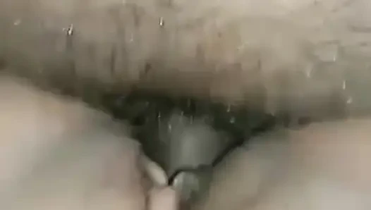 Pasangan hot india telugu lagi asik muasin memeknya pakai sperma hangat