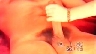Cuckold versteckt Retro-Videos von Ex-Ehefrau mit angestellten Stieren