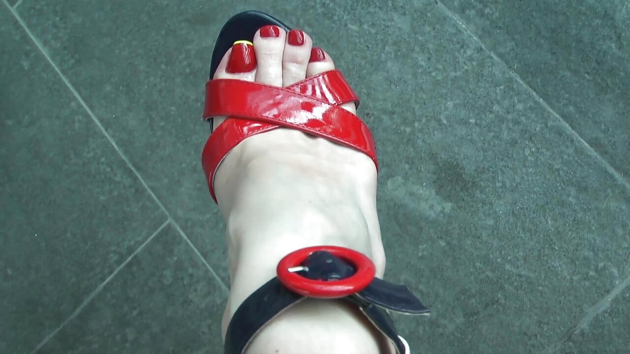 Foot Slave Training Pornstar